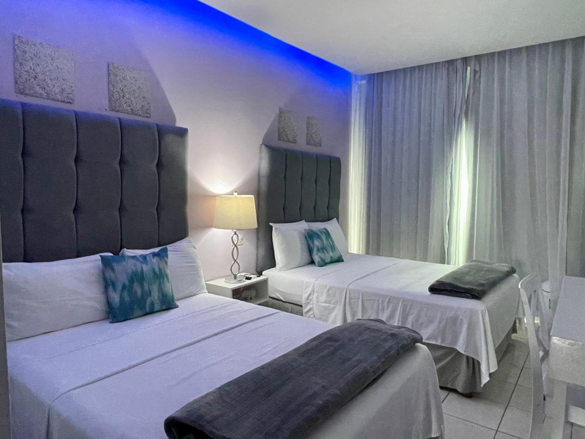 Hotel Venedik 3*